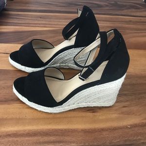 Ann Taylor LOFT Black Wedges